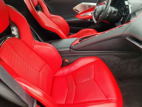 Used 2024 Chevrolet Corvette Stingray Preferred Conv w/ Z51 Performance Package RWD image 19