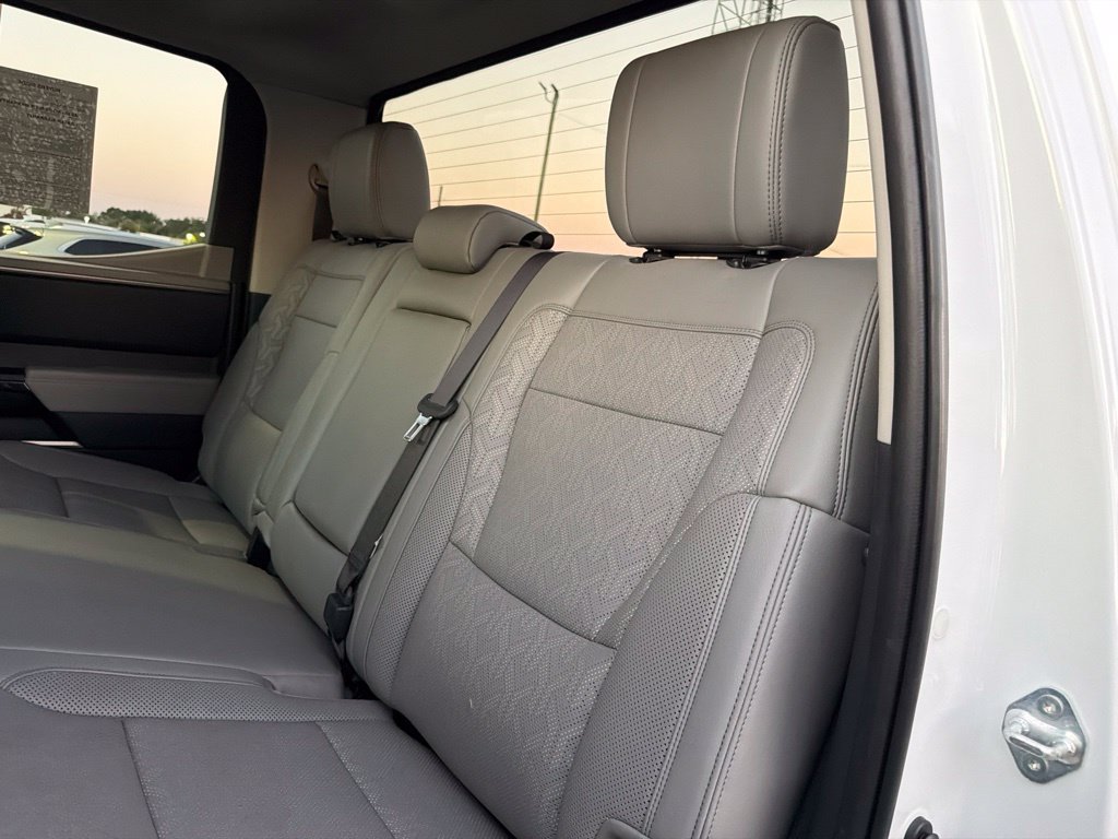 Used 2022 Toyota Tundra Limited w/ TRD Off-Road Package AWD/4WD image 18
