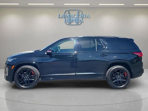 Used 2023 Chevrolet Traverse Premier w/ Redline Edition AWD/4WD image 2