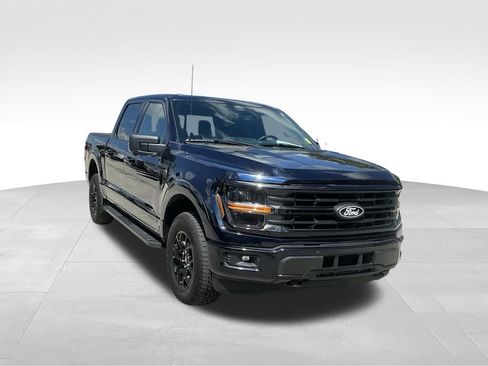 Certified 2025 Ford F150 XLT w/ Equipment Group 302A MID AWD/4WD image 15