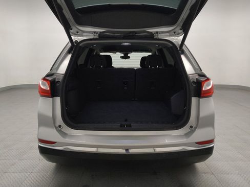 Used 2019 Chevrolet Equinox LT w/ Driver Convenience Package image 29