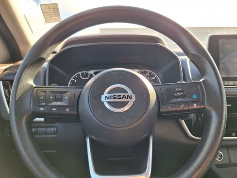 Used 2021 Nissan Rogue SV image 19