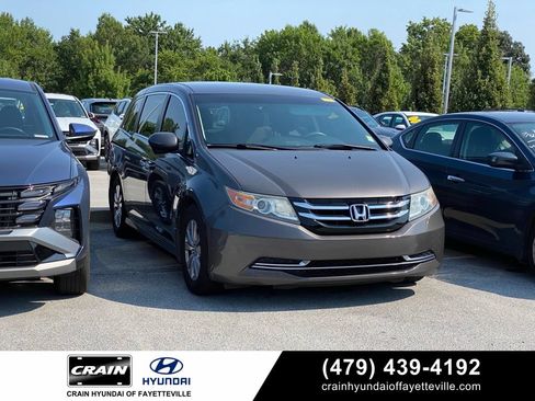 Used 2016 Honda Odyssey EX image 1