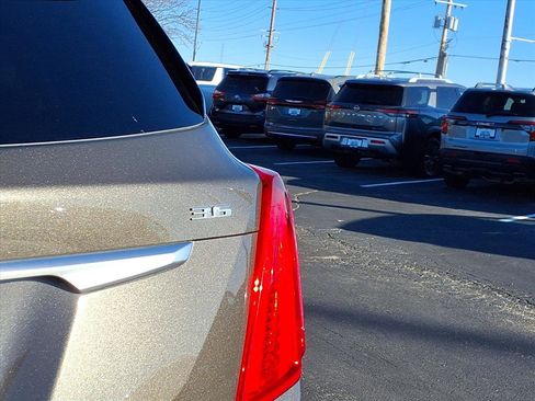 Used 2019 Cadillac XT5 Luxury image 25