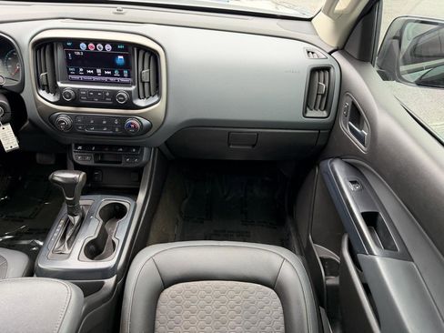 Used 2017 Chevrolet Colorado Z71 image 23