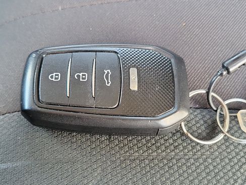 Used 2023 Toyota RAV4 XLE image 32