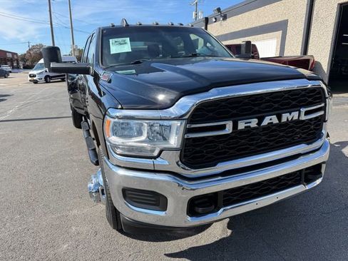 Used 2021 RAM 3500 Tradesman image 13