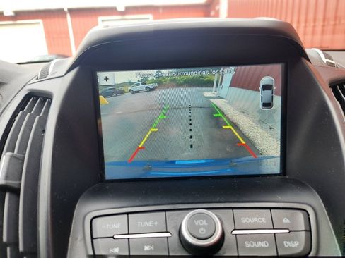Used 2017 Ford Escape SE w/ Equipment Group 201A AWD/4WD image 21