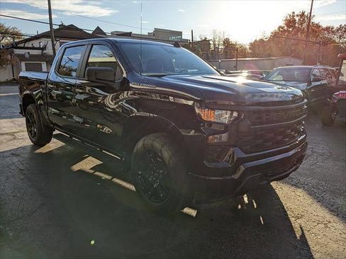 Used 2022 Chevrolet Silverado 1500 Custom AWD/4WD image 6