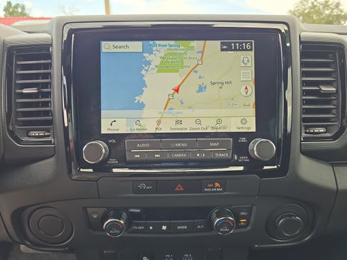 Used 2024 Nissan Frontier Pro-X w/ Technology Package image 16