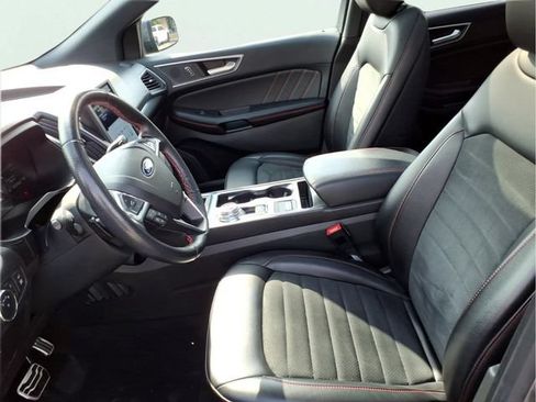 Used 2022 Ford Edge ST-Line w/ Class II Trailer Tow Package AWD/4WD image 5
