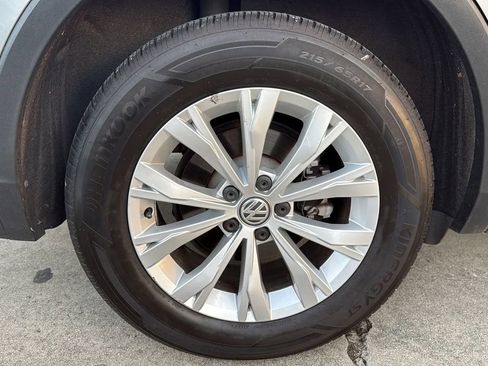 Used 2020 Volkswagen Tiguan S FWD image 24