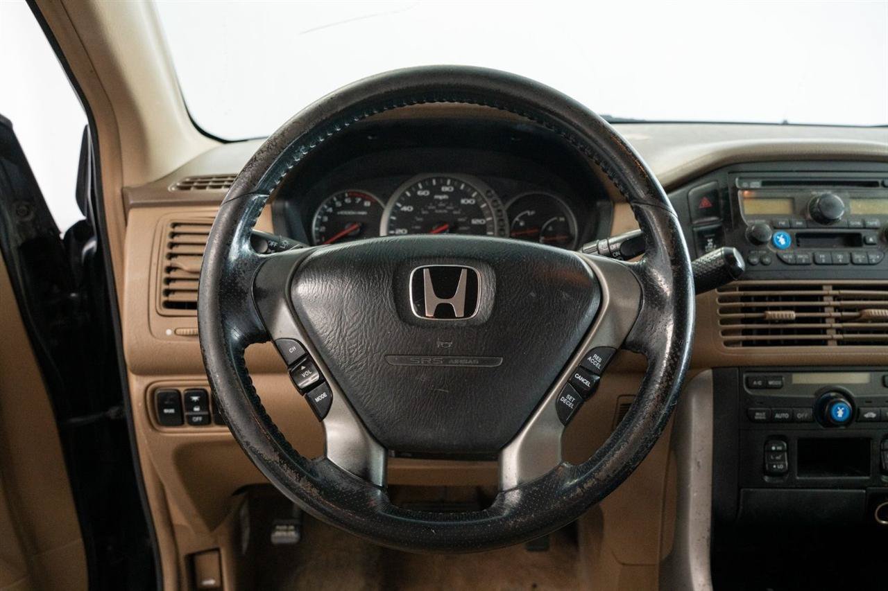 Used 2004 Honda Pilot EX image 12