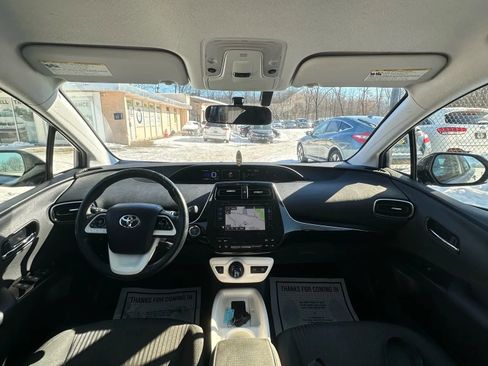 Used 2016 Toyota Prius Two image 23