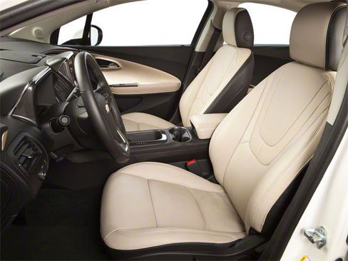 Used 2013 Chevrolet Volt w/ Enhanced Safety Package 1 FWD image 11