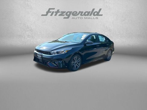 Used 2023 Kia Forte GT-Line w/ GT-Line Premium Package FWD image 3