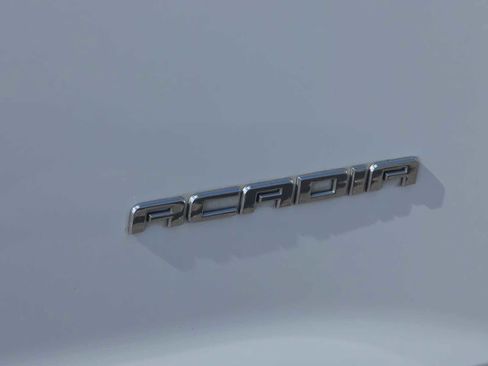 Used 2019 GMC Acadia SLT image 11