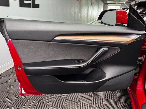 Used 2021 Tesla Model 3 Standard Range Plus image 34