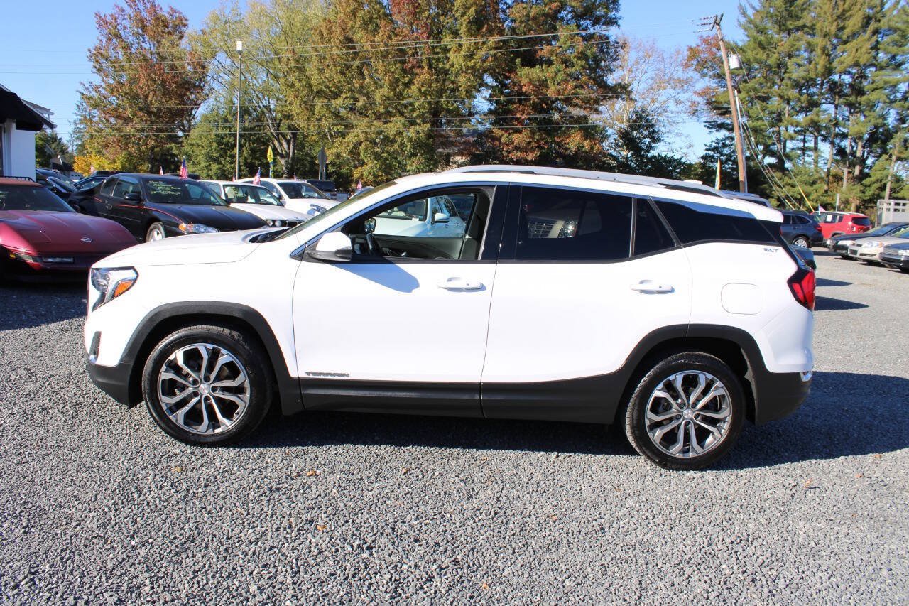 Used 2021 GMC Terrain SLT w/ Infotainment Package II AWD/4WD image 10