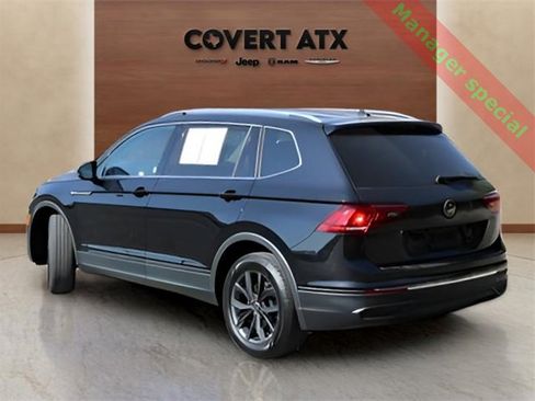 Used 2024 Volkswagen Tiguan SE image 3