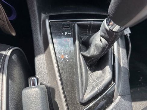 Used 2015 Toyota Corolla S FWD image 32