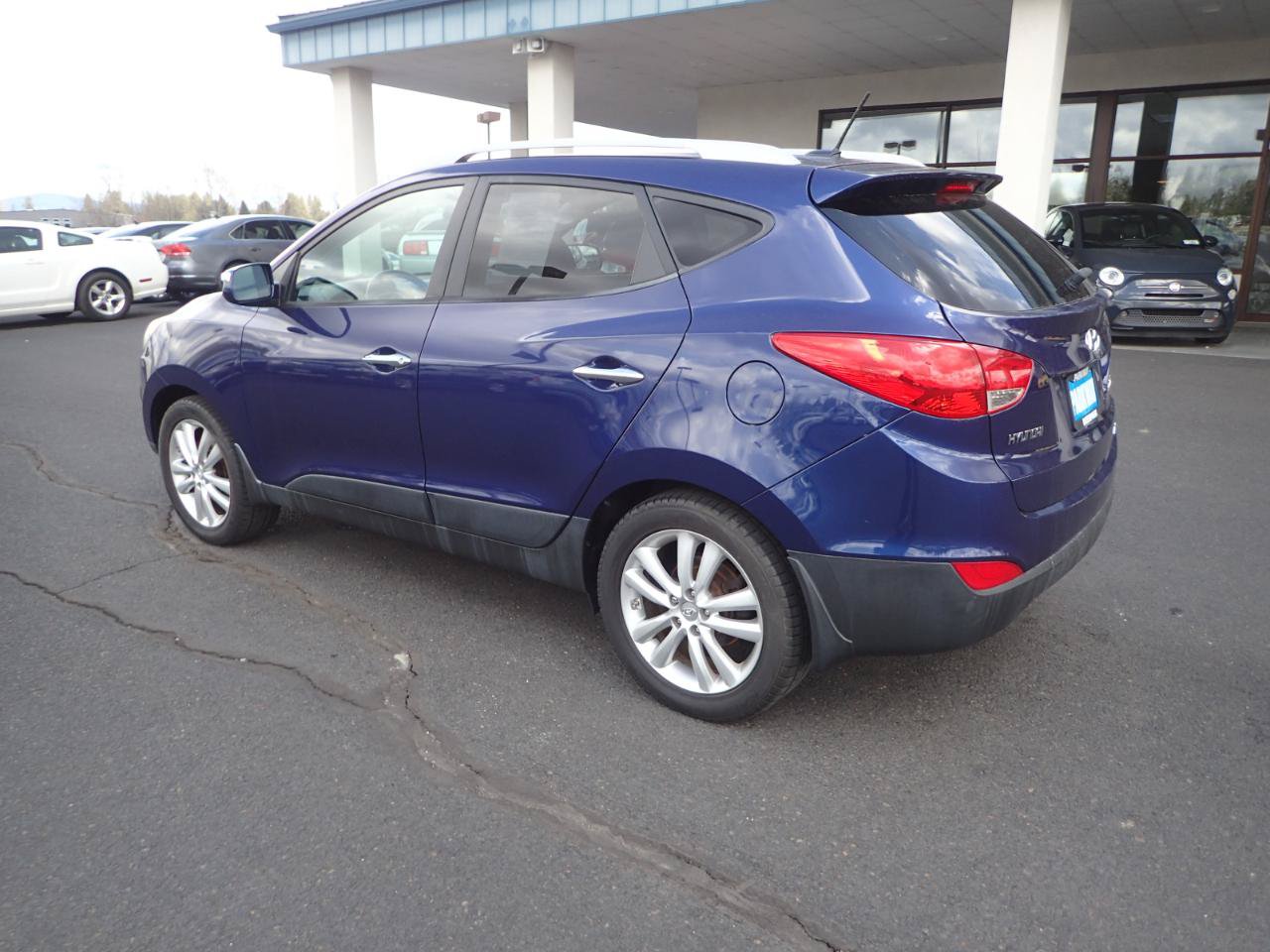 Used 2011 Hyundai Tucson Limited AWD/4WD image 3
