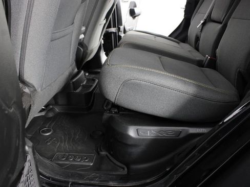 Used 2025 Jeep Wrangler Unlimited Sport S 4xe AWD/4WD image 16