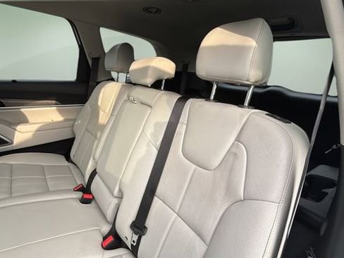 Used 2020 Kia Telluride EX image 16