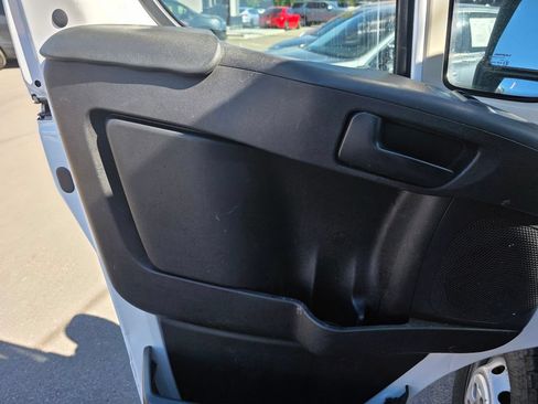 Used 2020 RAM ProMaster 2500 w/ Interior Convenience Group FWD image 8