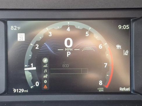 Used 2025 Toyota Tacoma SR image 11