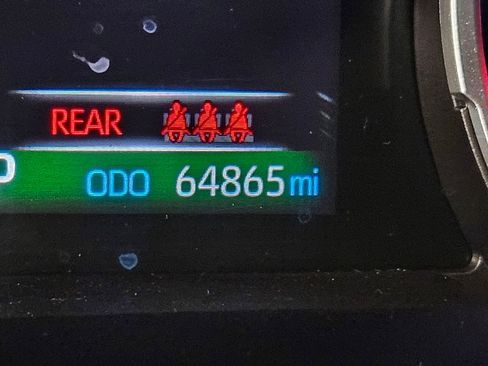 Used 2022 Toyota RAV4 XLE w/ Convenience Package image 30