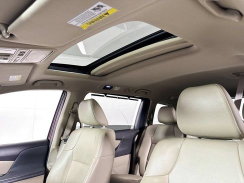 Used 2016 Honda Odyssey EX-L image 23