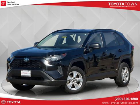 Certified 2021 Toyota RAV4 LE AWD/4WD image 1
