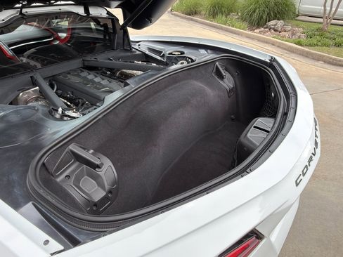 Used 2020 Chevrolet Corvette Stingray Preferred Cpe w/ 2LT Preferred Equipment Group RWD image 12