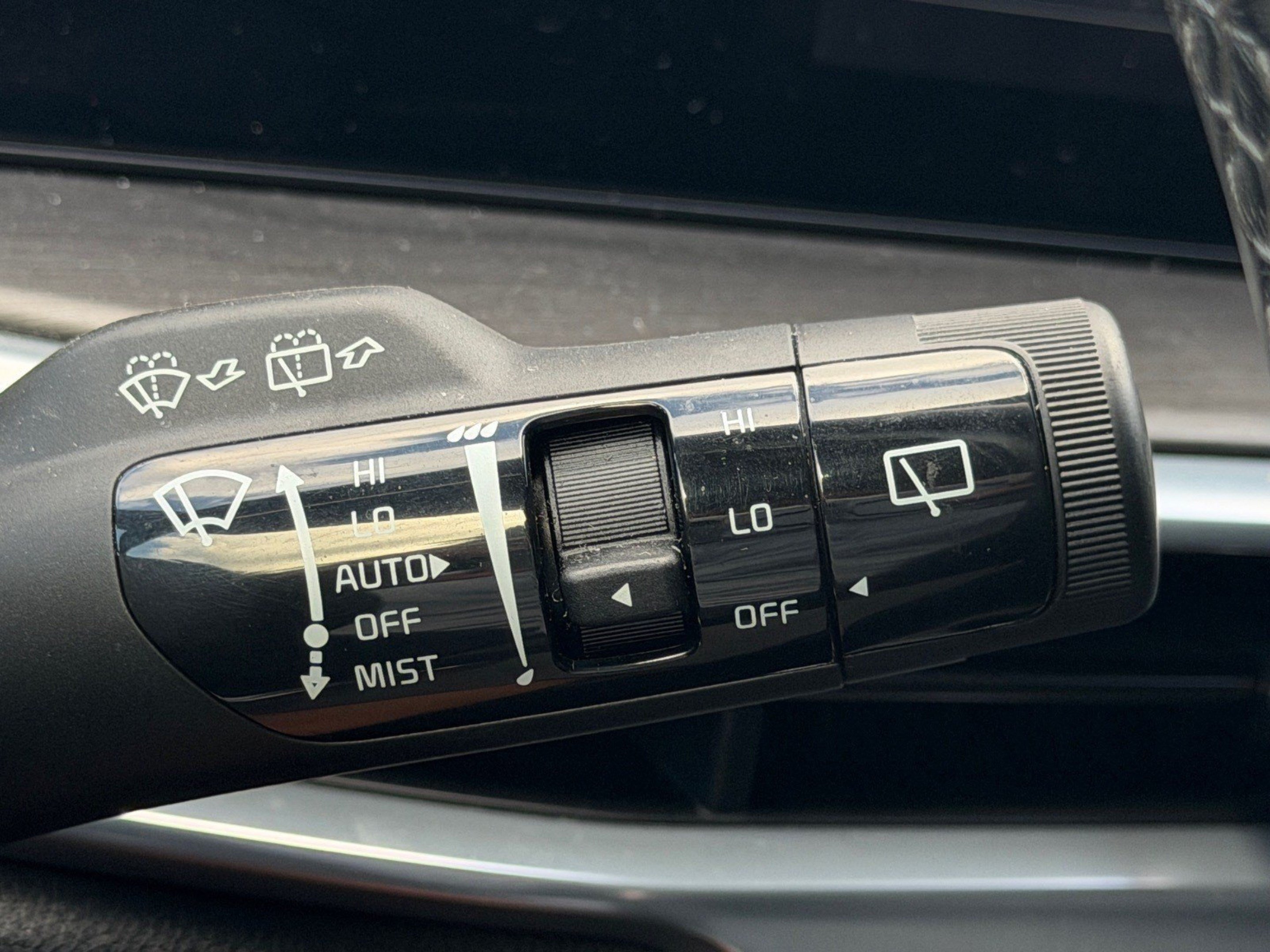 Used 2024 Kia Sorento SX Prestige AWD/4WD image 45