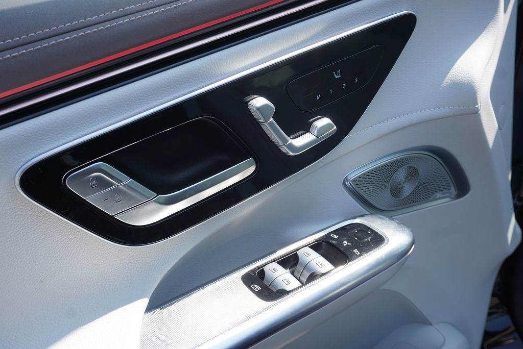 Certified 2023 Mercedes-Benz EQE 500 4MATIC SUV image 20