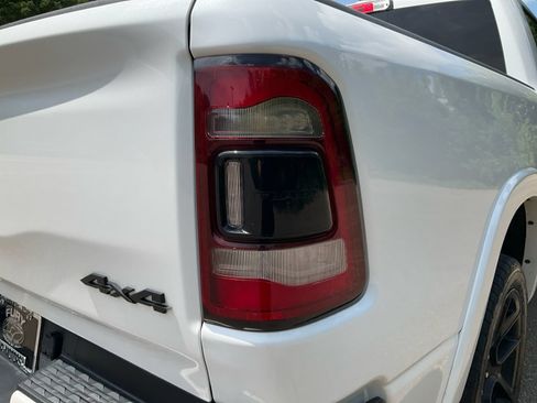 Used 2022 RAM 1500 Laramie AWD/4WD image 18
