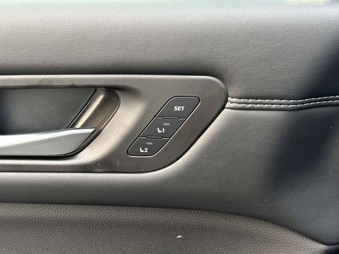 New 2026 Nissan Pathfinder Platinum AWD/4WD image 19