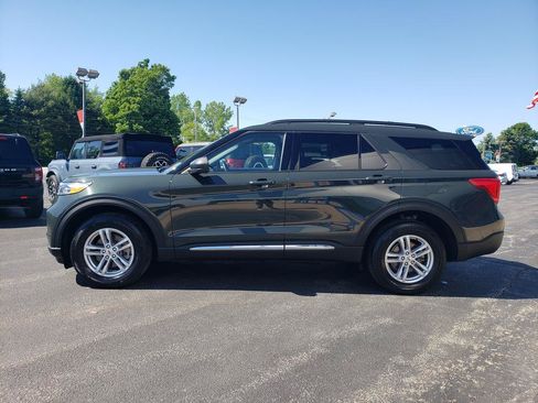 Used 2023 Ford Explorer XLT w/ Equipment Group 202A AWD/4WD image 7