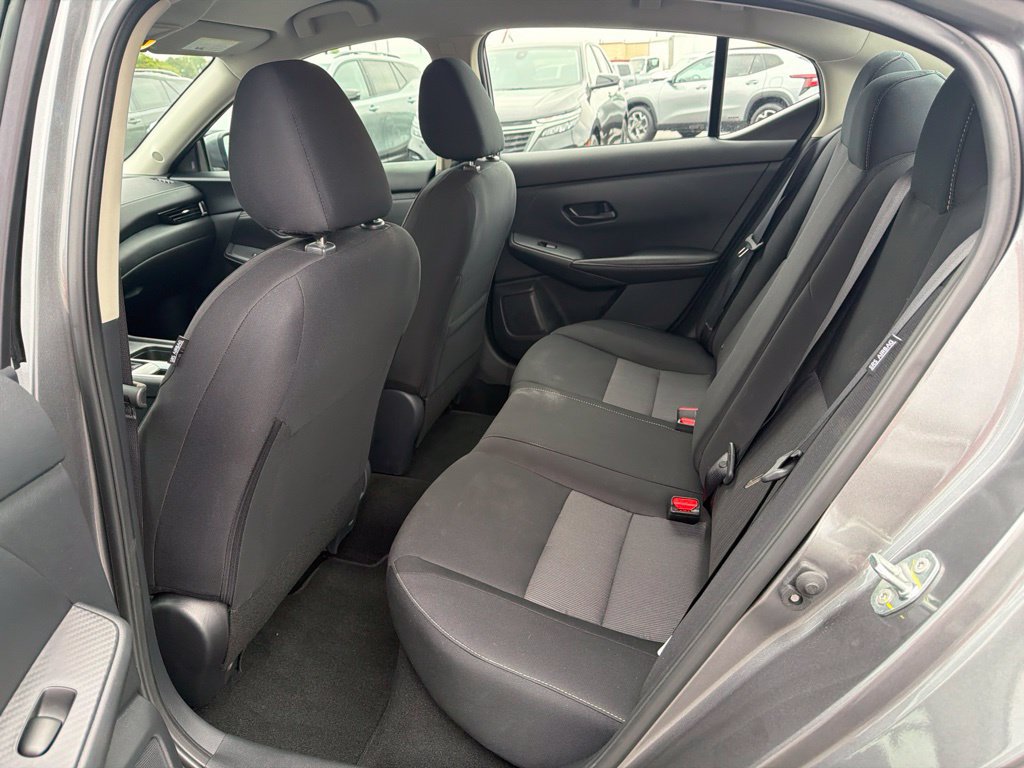Used 2024 Nissan Sentra SV FWD image 14