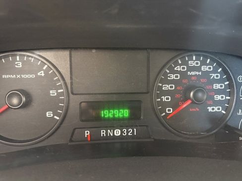 Used 2005 Ford F250 XLT image 12