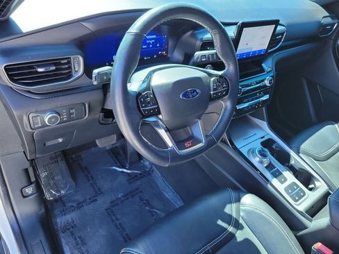 Used 2022 Ford Explorer ST image 22