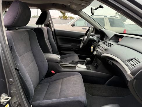 Used 2012 Honda Accord LX image 18