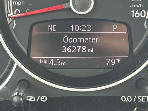 Used 2019 Volkswagen Beetle 2.0T SE w/ SE Premium Package FWD image 23