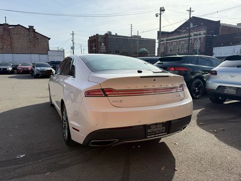 Used 2018 Lincoln MKZ Select w/ Select Plus Package image 4