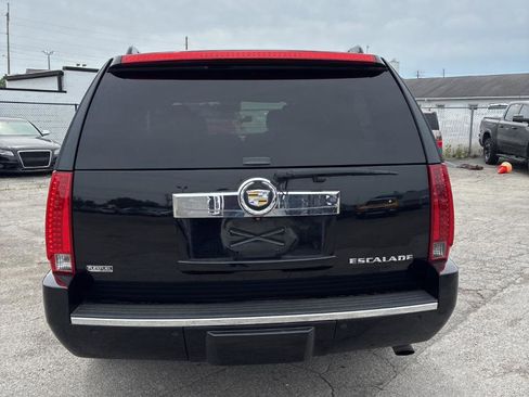 Used 2012 Cadillac Escalade ESV Luxury AWD/4WD image 4