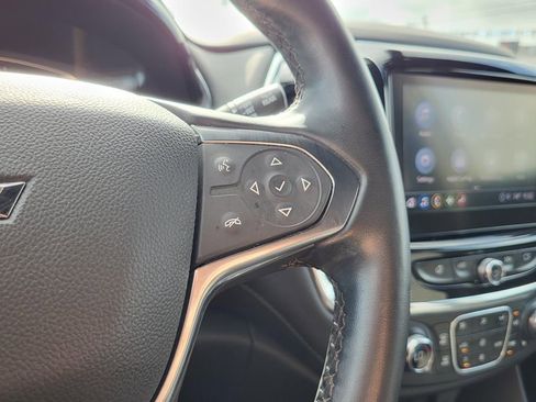 Used 2023 Chevrolet Traverse LT image 23