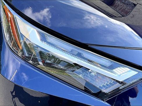 Certified 2025 Toyota RAV4 XLE AWD/4WD image 28
