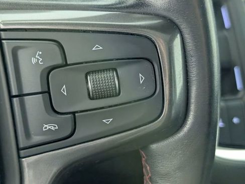 Certified 2022 Chevrolet Suburban RST w/ Luxury Package AWD/4WD image 17