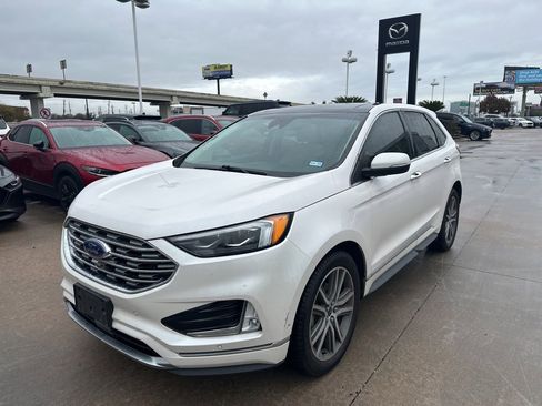 Used 2019 Ford Edge Titanium w/ Equipment Group 301A image 4